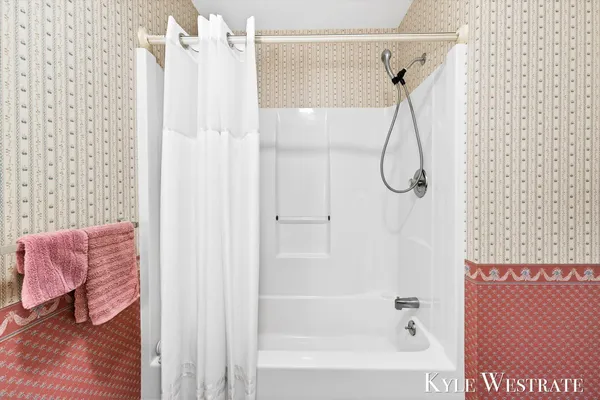 $629,900 | 6669 West H Avenue, Kalamazoo, MI 49009