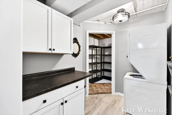 $629,900 | 6669 West H Avenue, Kalamazoo, MI 49009