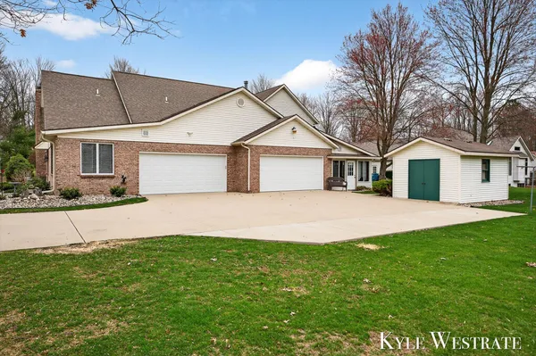 $629,900 | 6669 West H Avenue, Kalamazoo, MI 49009