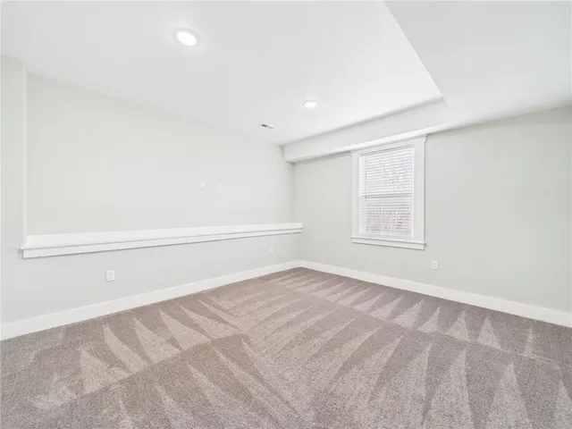 $394,000 | 110 Newberry Court, Knob Noster, MO 65336