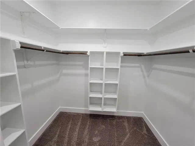 $395,000 | 110 Newberry Court, Knob Noster, MO 65336