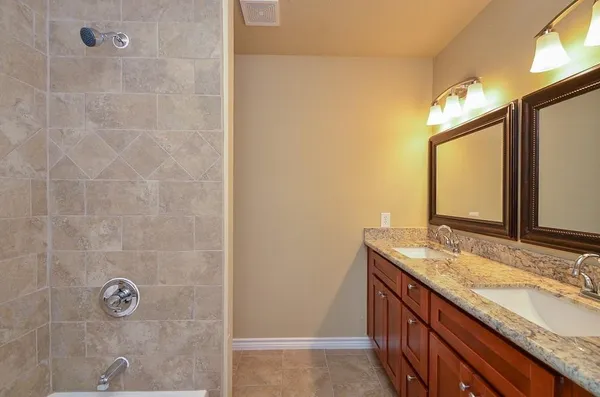 $1,995 | 15337 Falmouth Avenue, Houston, TX 77084