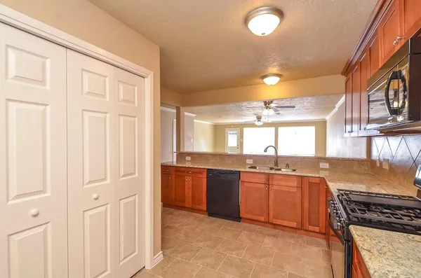 $1,995 | 15337 Falmouth Avenue, Houston, TX 77084