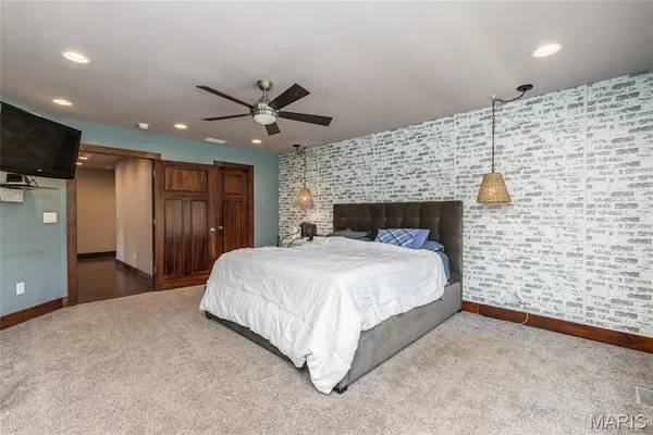 $1,690,000 | 26469 Roam Drive, Waynesville, MO 65583