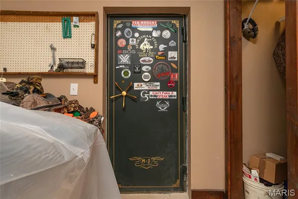 $1,490,000 | 26469 Roam Drive, Waynesville, MO 65583