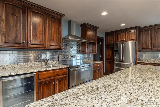 $1,690,000 | 26469 Roam Drive, Waynesville, MO 65583