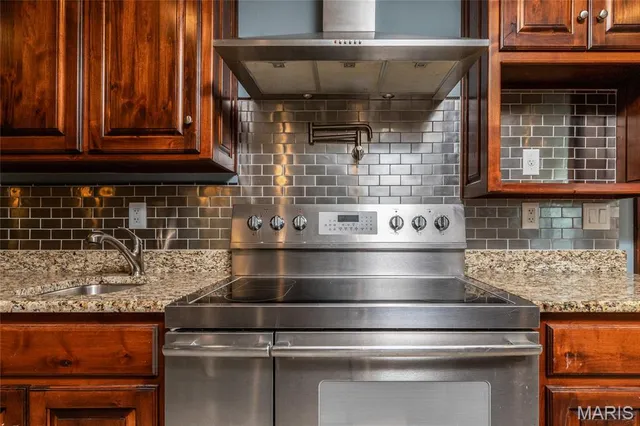 $1,690,000 | 26469 Roam Drive, Waynesville, MO 65583