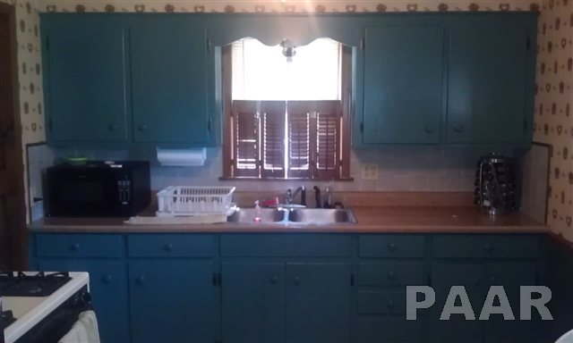 606 Spring Street Washington, IL 61571 - Photo 3 of 3 Gallery Image 3