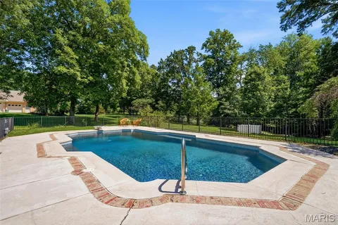 $3,250,000 | 12 Rolling Rock Lane, Ladue, MO 63124