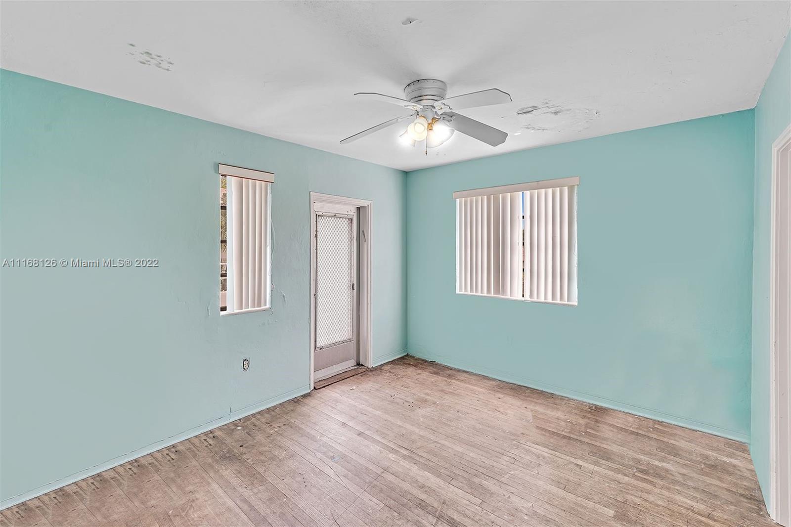 2033 North Bay Road Miami Beach, FL 33140 - Photo 23 of 38 a view of an empty room with a window