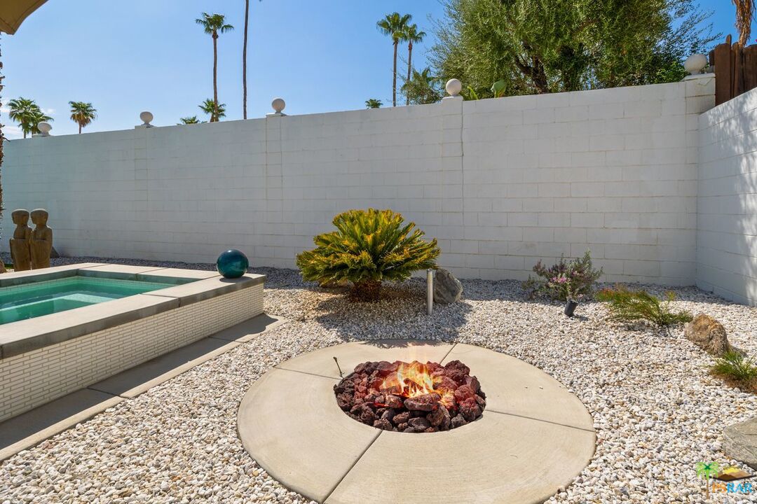 73501 Silver Moon Trail Palm Desert, CA 92260 - Photo 35 of 38