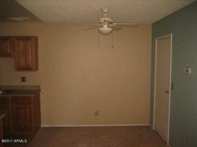 3511 East Baseline Road, Unit 1217 Phoenix, AZ 85042 - Photo 4 of 18 Breakfast Area