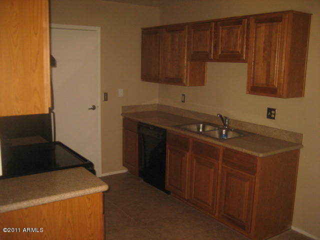 3511 East Baseline Road, Unit 1217 Phoenix, AZ 85042 - Photo 5 of 18 Kitchen View #1