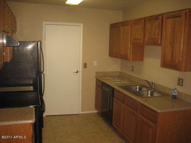3511 East Baseline Road, Unit 1217 Phoenix, AZ 85042 - Photo 6 of 18 Kitchen View #2