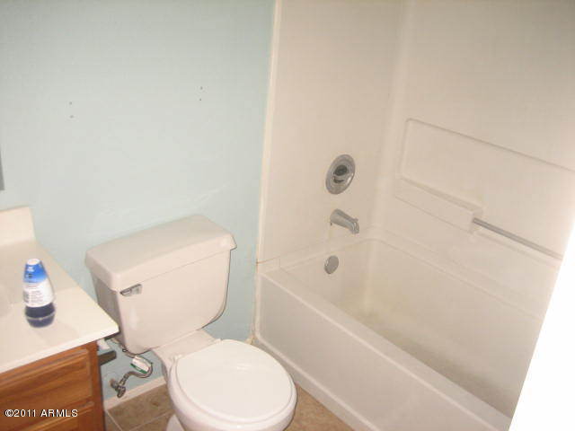 3511 East Baseline Road, Unit 1217 Phoenix, AZ 85042 - Photo 9 of 18 Bedroom #1 Bath