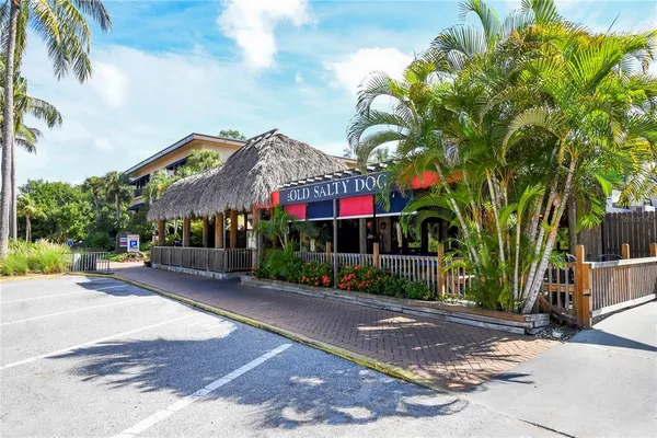 $1,600,000 | 5231 Siesta Cove Drive, Sarasota, FL 34242