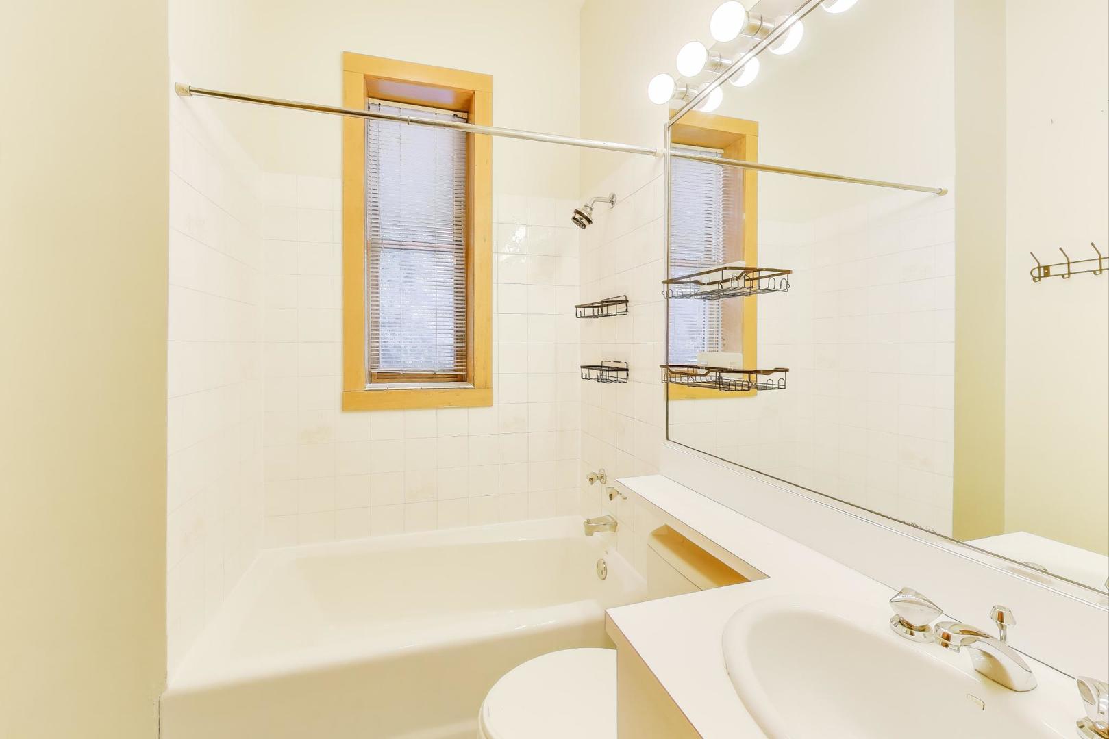 907-909 West Webster Avenue Chicago, IL 60614 - Photo 49 of 71