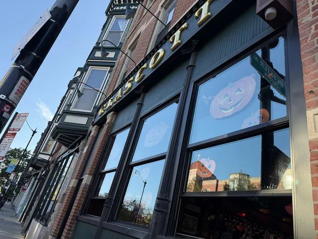 $3,658,000 | 907-909 West Webster Avenue, Chicago, IL 60614