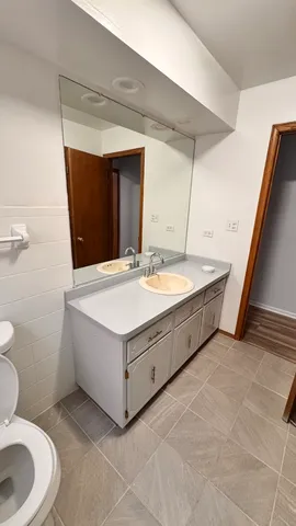 $2,200 | 5517 West Windsor Avenue, Unit 1, Chicago, IL 60630