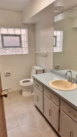 $2,200 | 5517 West Windsor Avenue, Unit 1, Chicago, IL 60630