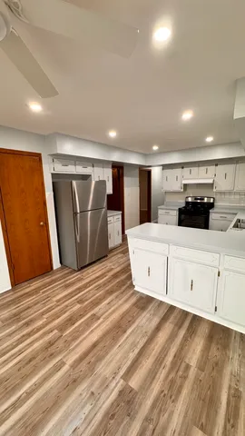 $2,200 | 5517 West Windsor Avenue, Unit 1, Chicago, IL 60630