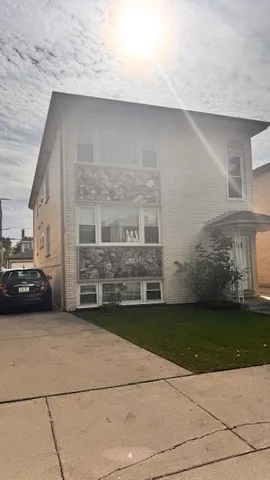 $2,200 | 5517 West Windsor Avenue, Unit 1, Chicago, IL 60630