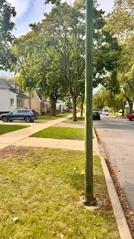 $2,200 | 5517 West Windsor Avenue, Unit 1, Chicago, IL 60630