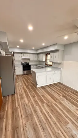 $2,200 | 5517 West Windsor Avenue, Unit 1, Chicago, IL 60630