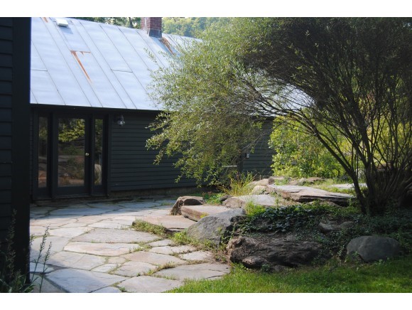 78 Spring Road Tunbridge, VT 05077 - Photo 5 of 31