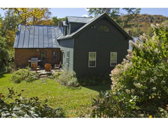 78 Spring Road Tunbridge, VT 05077 - Photo 6 of 31