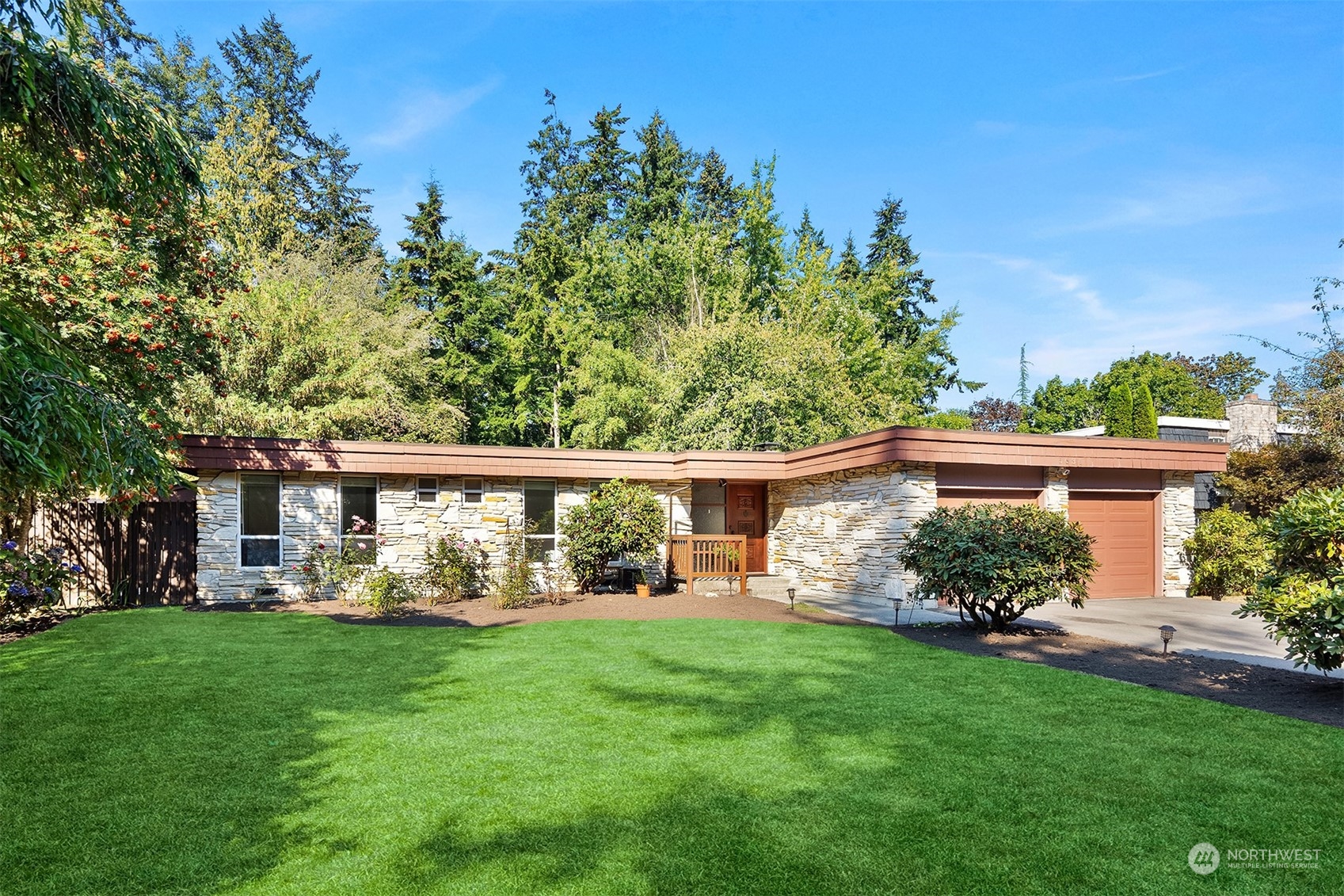 5631 153rd Place Southwest Edmonds, WA 98026 - Photo 1 of 32 Gallery Image 1