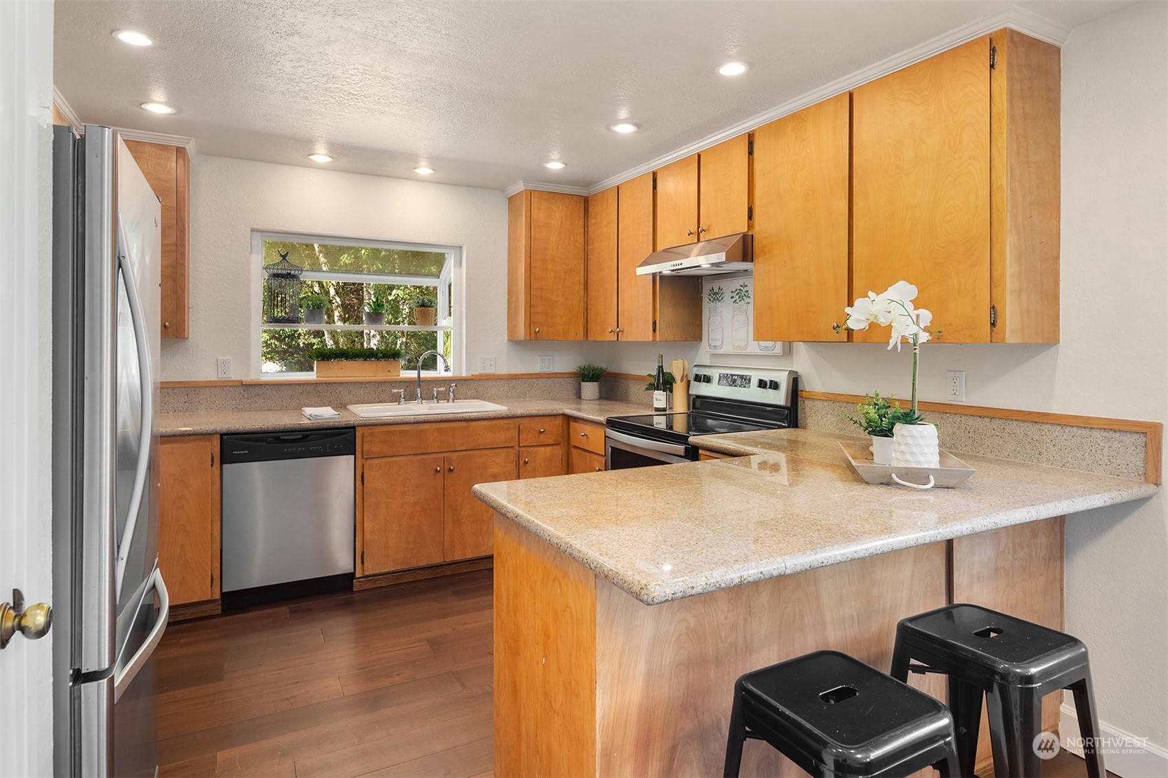 5631 153rd Place Southwest Edmonds, WA 98026 - Photo 12 of 32 Gallery Image 12