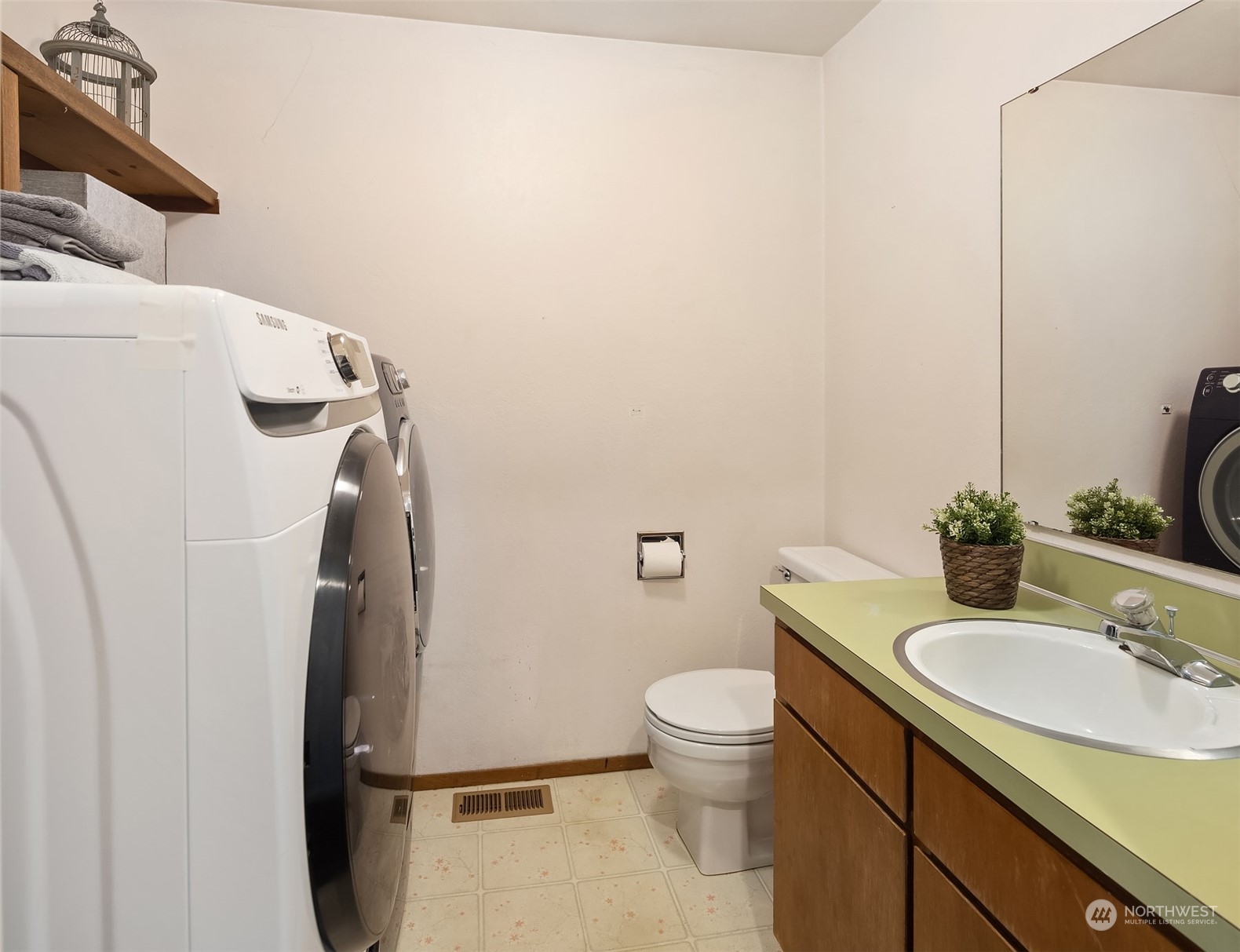 5631 153rd Place Southwest Edmonds, WA 98026 - Photo 18 of 32 Gallery Image 18