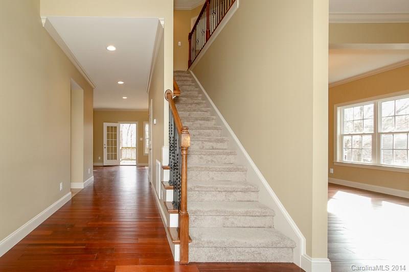4109 Spring Street Matthews, NC 28105 - Photo 4 of 20 Gallery Image 4
