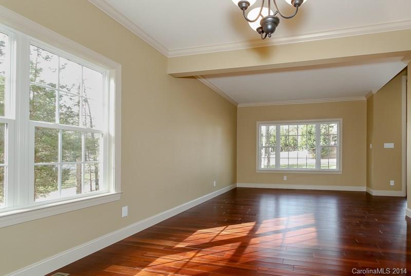 4109 Spring Street Matthews, NC 28105 - Photo 5 of 20 Gallery Image 5