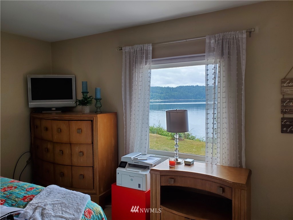 13739 Banner Road Southeast Olalla, WA 98359 - Photo 14 of 40 Gallery Image 14