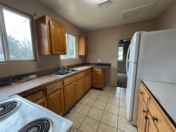 $1,500 | 25042 West U.S. Highway 27, High Springs, FL 32643