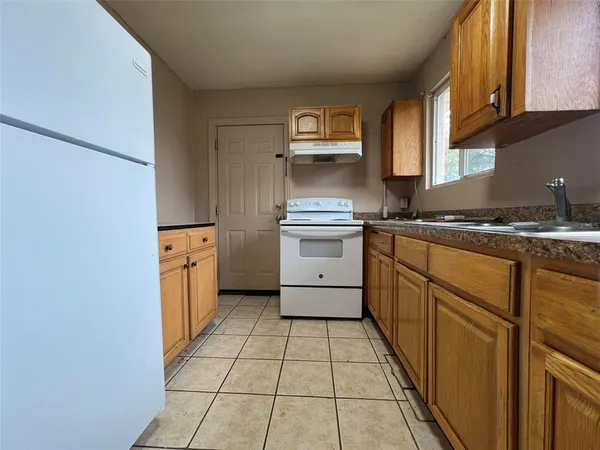 $1,500 | 25042 West U.S. Highway 27, High Springs, FL 32643