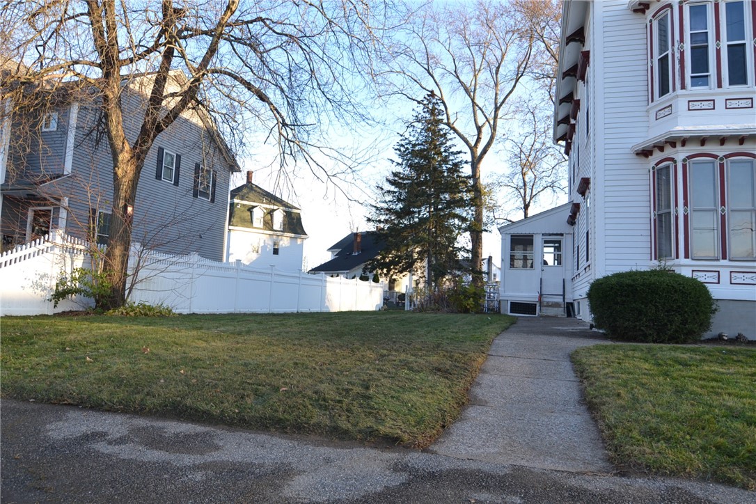 24 Arnold Street Lincoln, RI 02865 - Photo 12 of 25