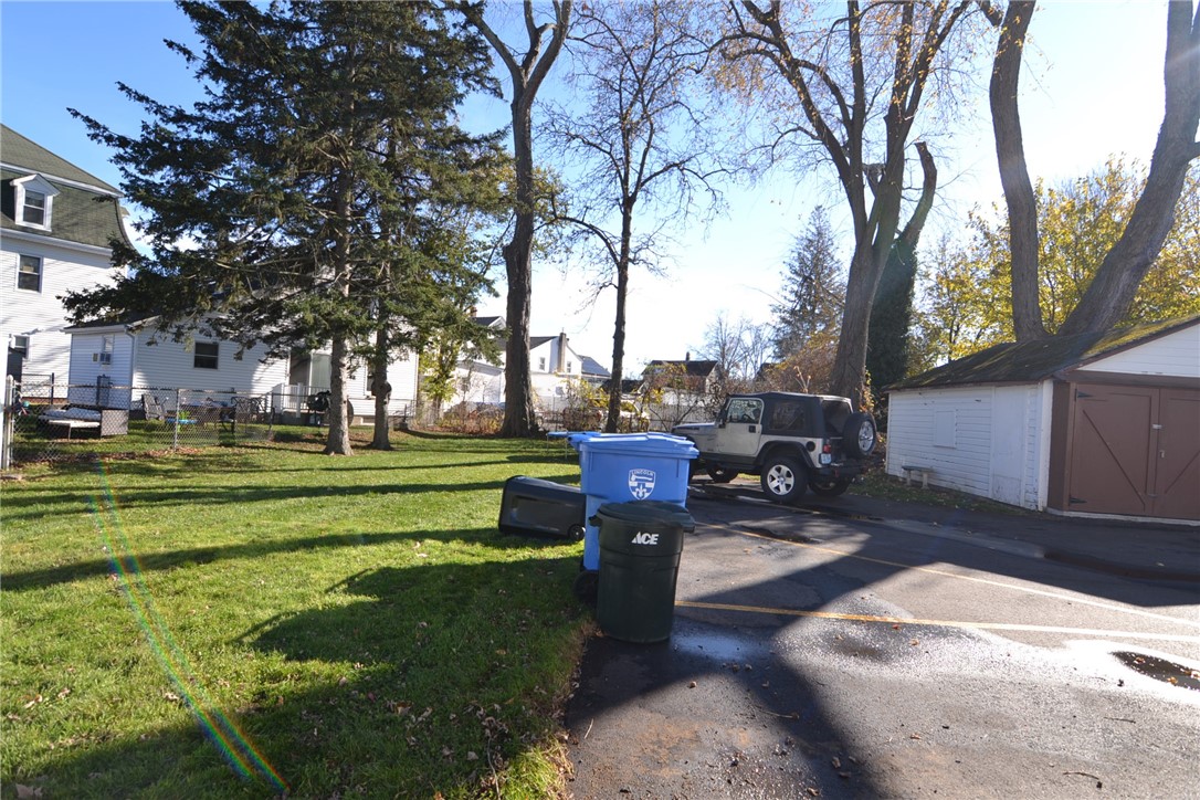 24 Arnold Street Lincoln, RI 02865 - Photo 3 of 25