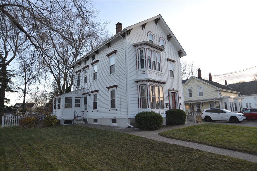 24 Arnold Street Lincoln, RI 02865 - Photo 6 of 25