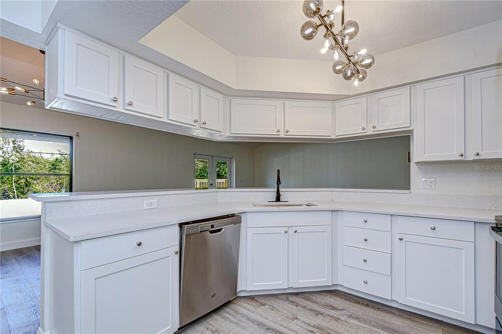 9731 62nd Avenue North St. Petersburg, FL 33708 - Photo 19 of 61