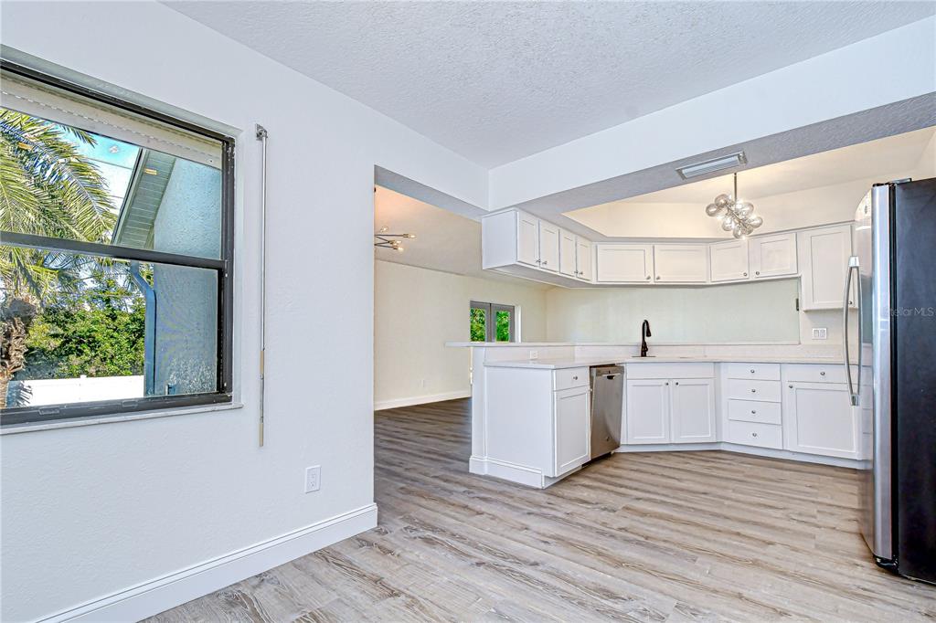 9731 62nd Avenue North St. Petersburg, FL 33708 - Photo 24 of 61