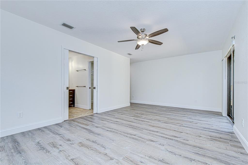 9731 62nd Avenue North St. Petersburg, FL 33708 - Photo 38 of 61