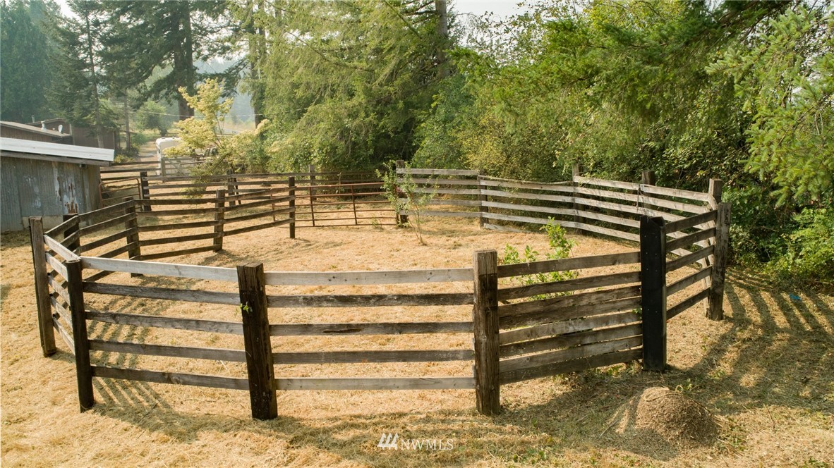 434 Dluhosh Road Onalaska, WA 98570 - Photo 13 of 25 Gallery Image 13