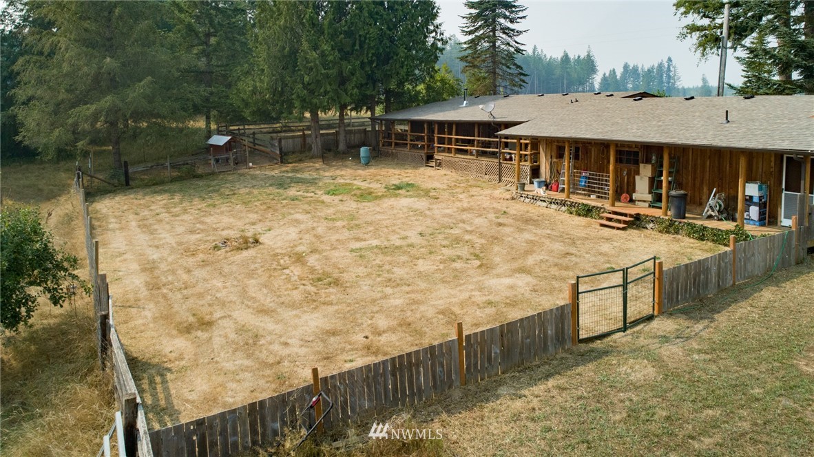 434 Dluhosh Road Onalaska, WA 98570 - Photo 10 of 25 Gallery Image 10