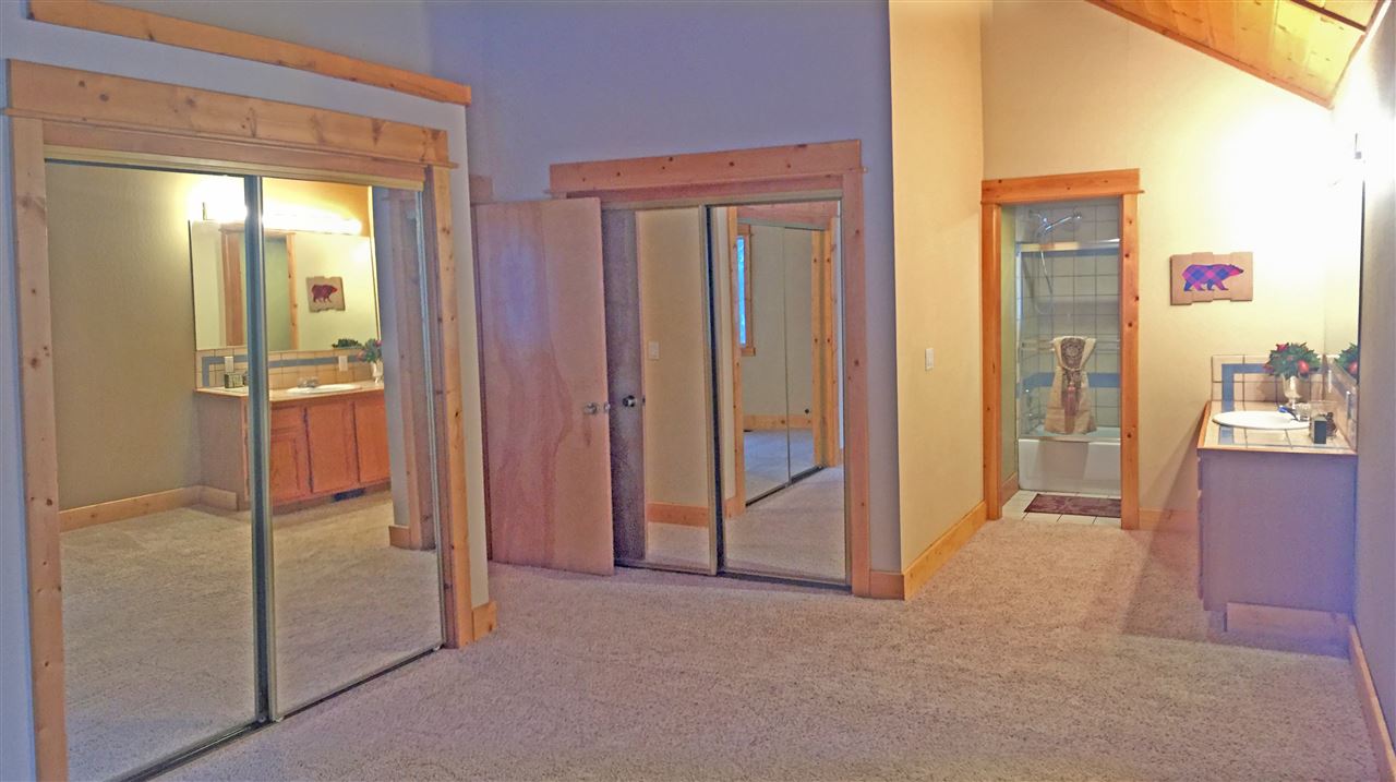10635 Heather Road Truckee, CA 96161 - Photo 12 of 14 Gallery Image 12
