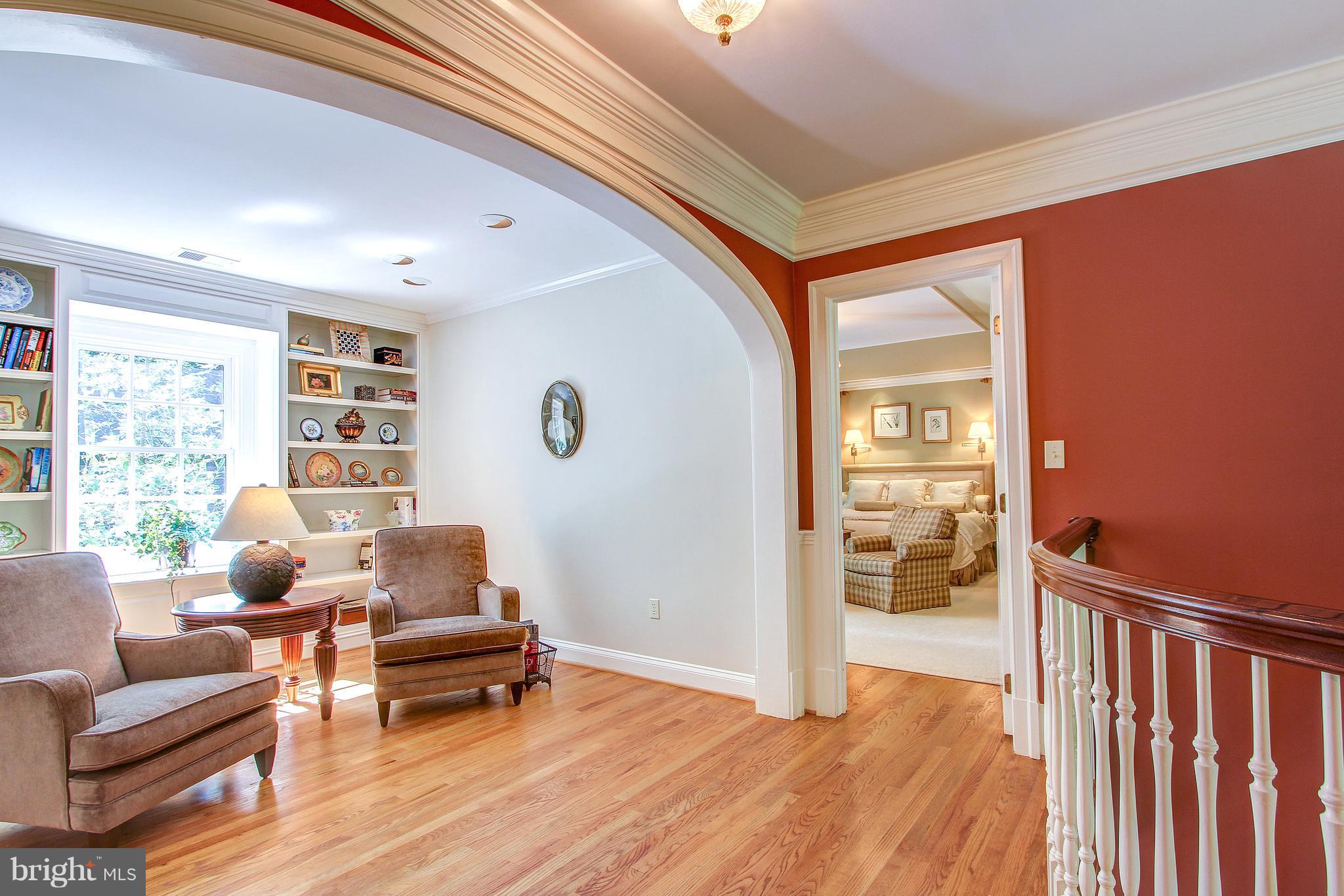 11217 River View Drive Potomac, MD 20854 - Photo 19 of 40 Upper Level Reading Nook