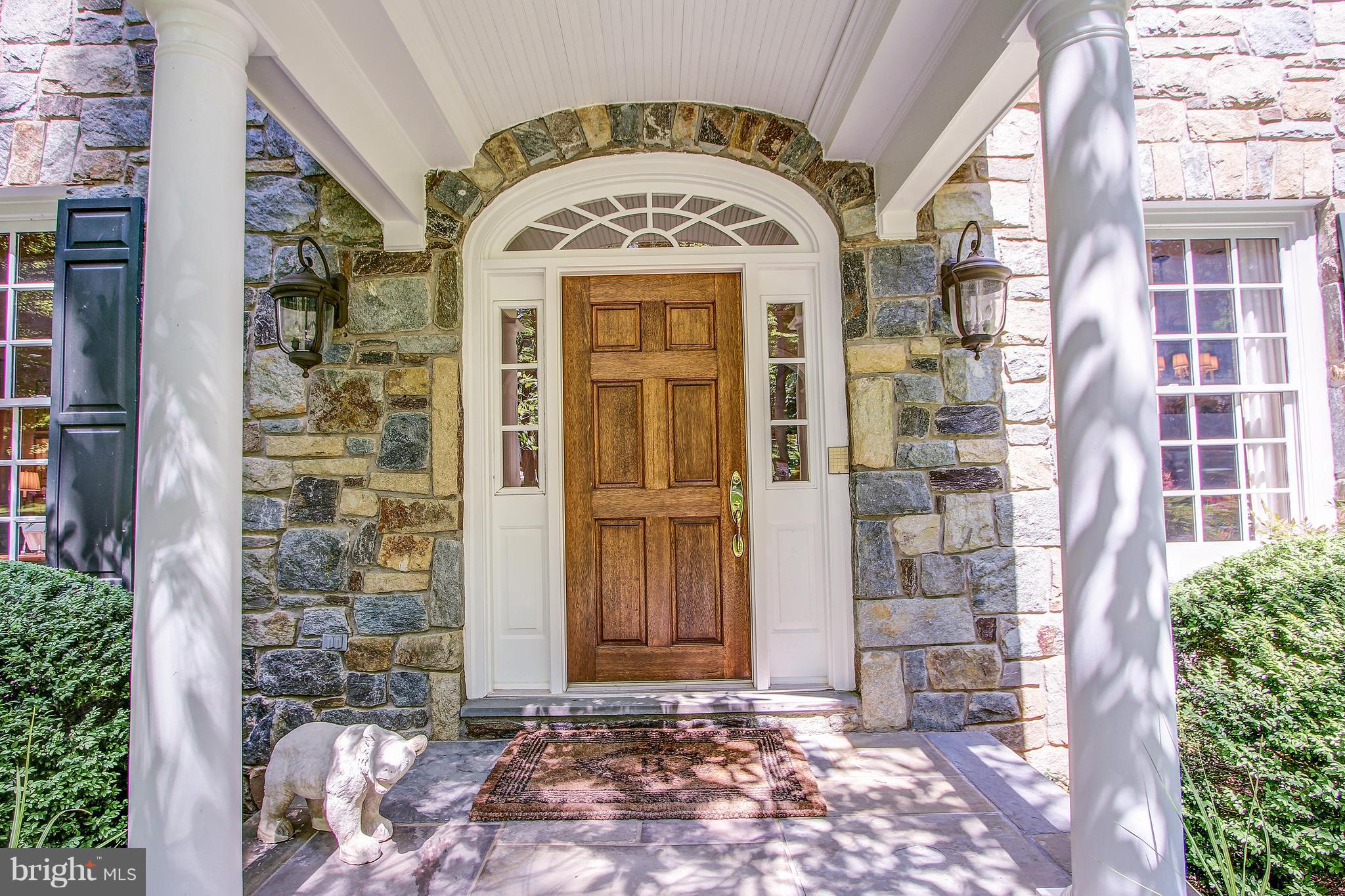 11217 River View Drive Potomac, MD 20854 - Photo 3 of 40 Exterior (Front)