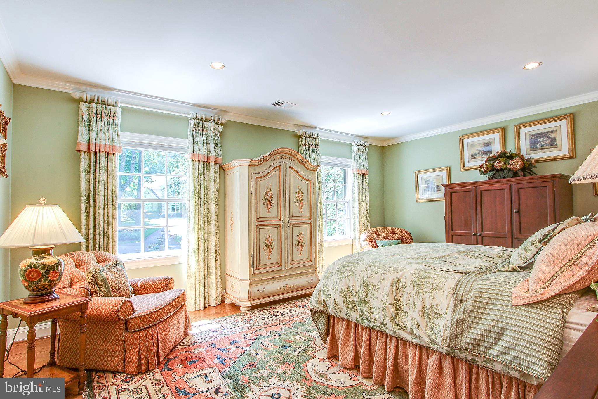 11217 River View Drive Potomac, MD 20854 - Photo 22 of 40 Bedroom